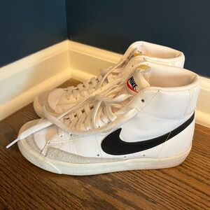 Nike Blazer Sneakers